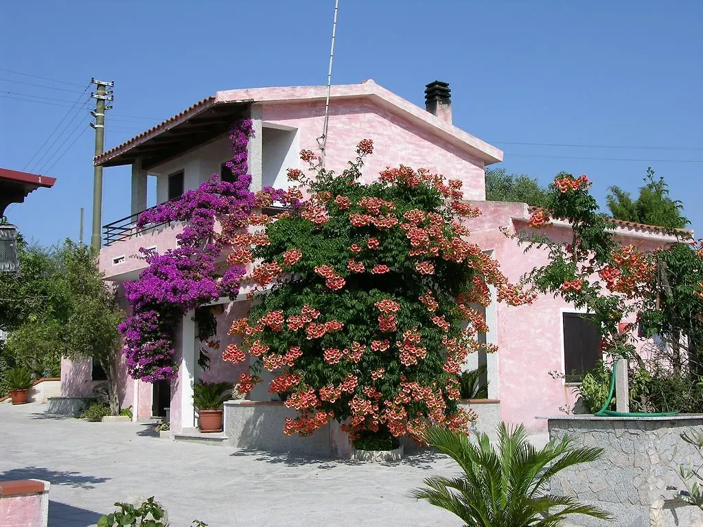 Antico Casolare Sorso-Tourist Rental 0*, Sorso Włochy